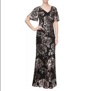 Alex Evenings Women's Long Sequin Dress with Flutter Sleeves for Prom/Formal